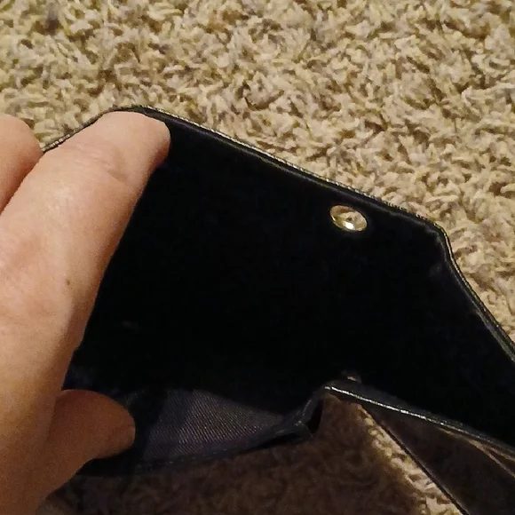 Black Skull Design Wallet - Picture 5 of 6